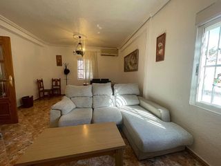 Chalet en venta en Peña de las Águilas en Elche