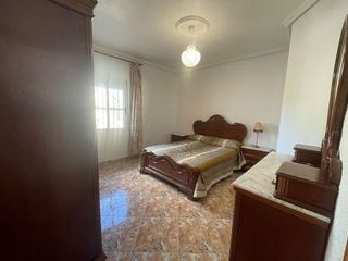 Chalet en venta en Peña de las Águilas en Elche