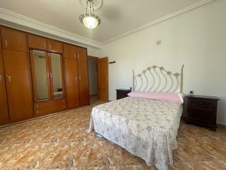 Chalet en venta en Peña de las Águilas en Elche