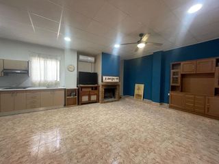 Chalet en venta en Peña de las Águilas en Elche