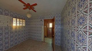 Chalet en venta en La Granja-La Colina-Los Pastores en Algeciras