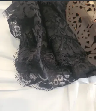 Mantilla Madrina Grande Negra + Broche