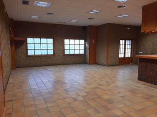 Local comercial en alquiler en Barbastro