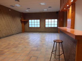 Local comercial en alquiler en Barbastro