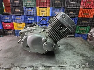 Motor Suzuki Marauder 125 (2010)