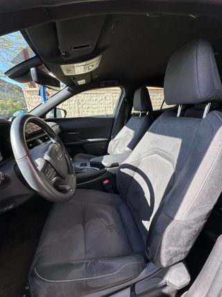 Lexus UX 2.0 250h Premium