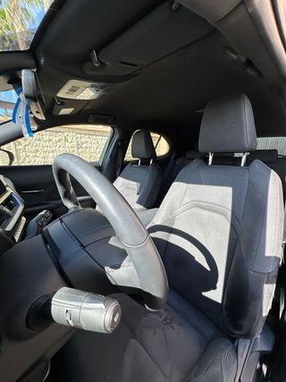 Lexus UX 2.0 250h Premium