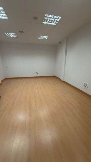Local comercial en alquiler en Universidad en Ciudad Real