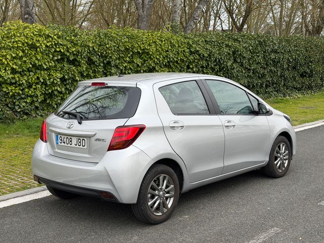 Toyota Yaris 2015