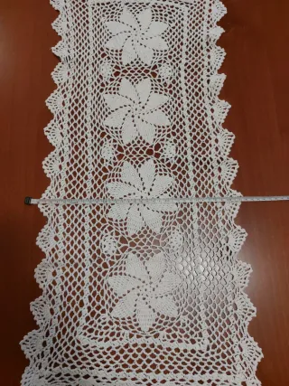 Centrino uncinetto fiori bianco