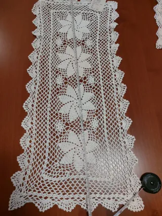 Centrino uncinetto fiori bianco