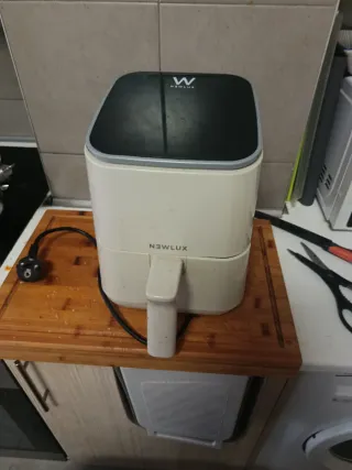 Freidora de aire NEWLUX