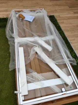 Frente de ducha fijo con puerta abatible