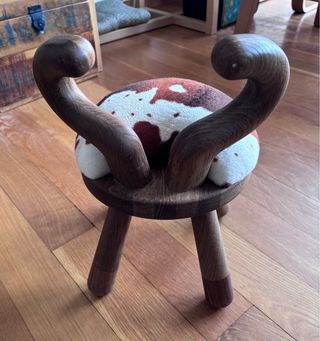 Silla infantil Cow Chair de EO por Takeshi Sawada