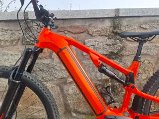 Bicicleta Rockrider E-EXPL 520S