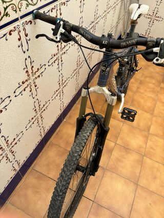 Bicicleta Montaña Doble Suspensión Kona