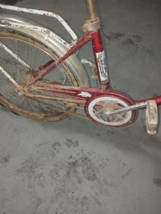 Bicicleta BH Clásica Roja y Blanca