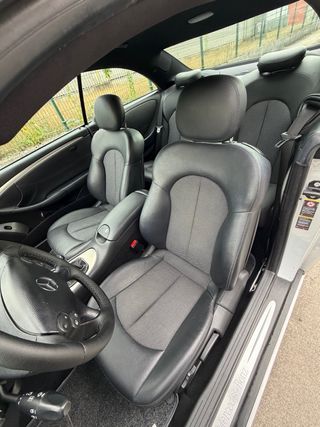 Mercedes-Benz  CLK  220 CDI Avantgarde MANUAL