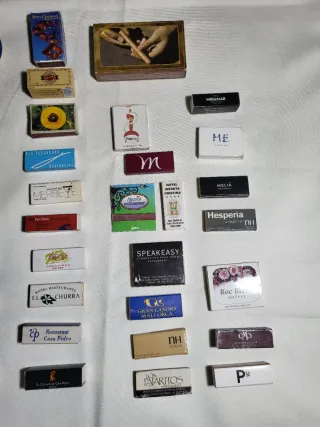 Collezione di scatole di fiammiferi