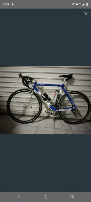 Bicicleta de carretera azul talla 56