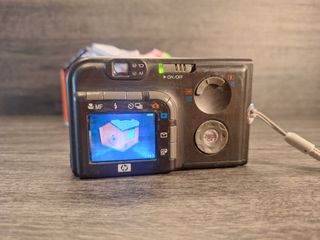 Cámara HP Photosmart R707 5.1 MP Zoom