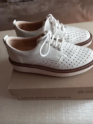 Zapatos Clarks Piel Blancos Talla 37.5