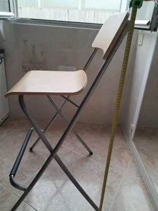 4 Taburetes Altos Madera Natural