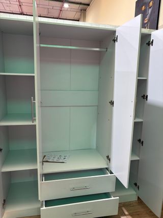 Armario 4 puertas espejo nuevo