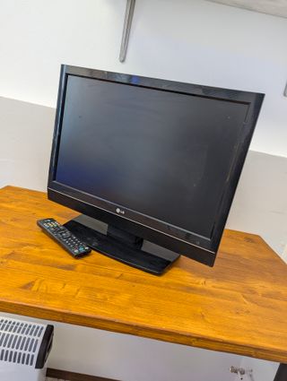 LG 22LS4D - Televisione