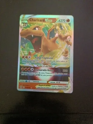 Carta Pokémon Charizard V ASTRO 018/172