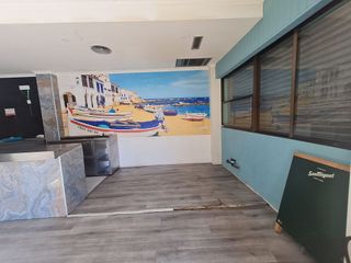 Local comercial en venta en Este en Castellón de la Plana