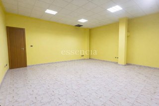 Local comercial en venta en Plaça Eliptica-Republica Argentina-Germanies en Gandia