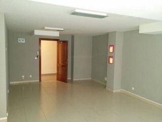 Local comercial en venta en Muriedas en Camargo
