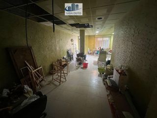 Local comercial en venta en Hospital en Jaén
