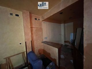 Local comercial en venta en Hospital en Jaén