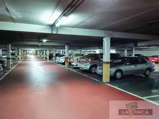 Garaje en venta en Milán - Pumarín - Teatinos en Oviedo