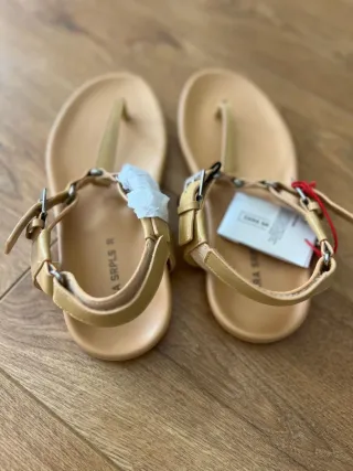 Sandalias Zara Beige/Dorado Talla 38