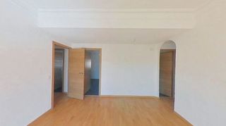 Piso en venta en Vista Alegre en Madrid