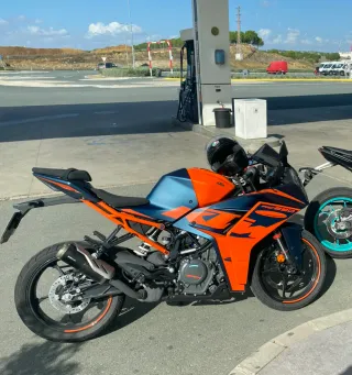 KTM RC 390 2023