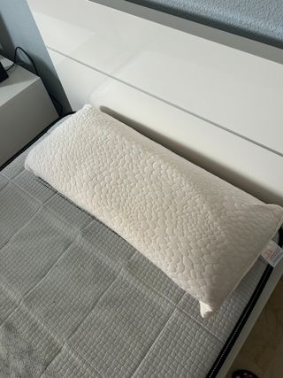 Cama completa + mesita de noche