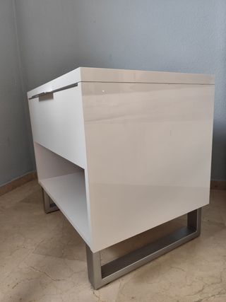 Cama completa + mesita de noche