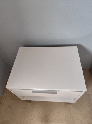 Cama completa + mesita de noche