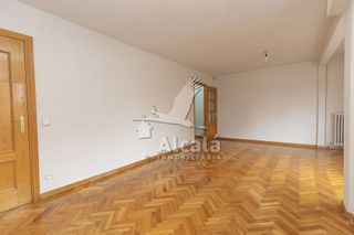 Piso en venta en San Isidro - Los Almendros en Alcalá de Henares