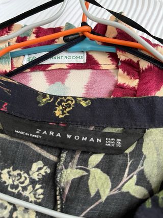 Blusa Zara flores manga larga