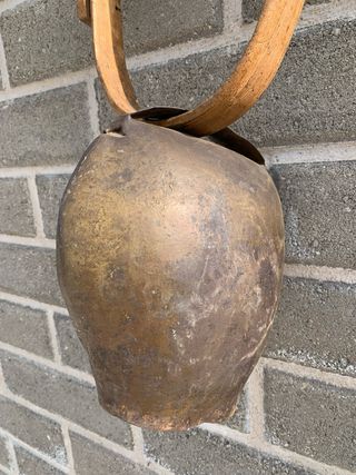 Campanaccio antico grande in ottone