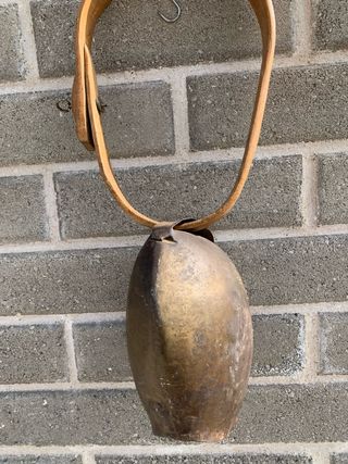 Campanaccio antico grande in ottone