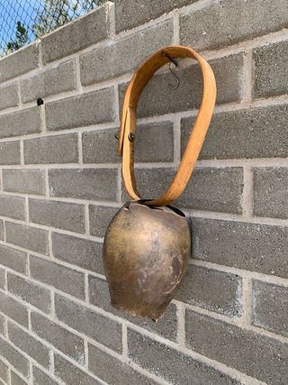 Campanaccio antico grande in ottone