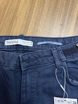 Pantaloni cargo Bershka blu