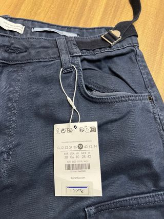 Pantaloni cargo Bershka blu