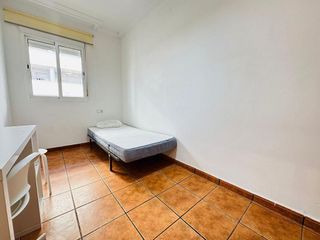 Piso en venta en La Granja-La Colina-Los Pastores en Algeciras